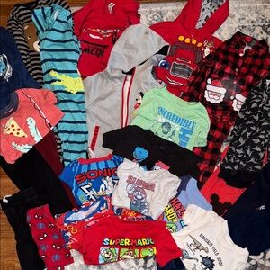 HUGE bundle of toddler clothing